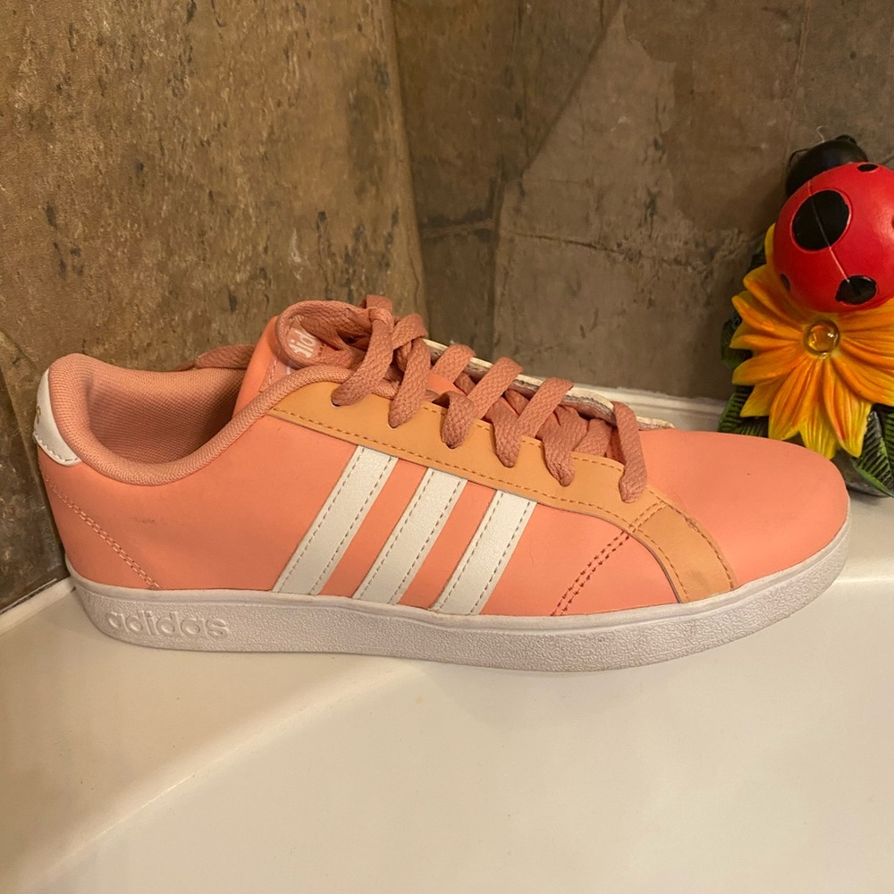 adidas Women's Peach-pink Low-Top Sneakers with White Stripes size 7.5